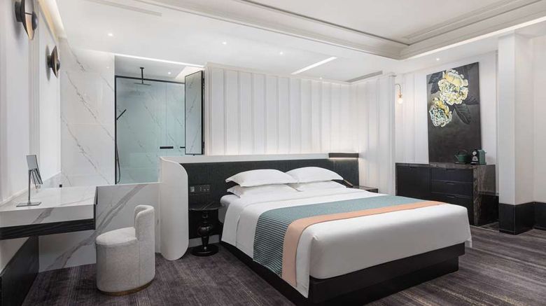<b>Wyndham Garden Wuhan Hankou Suite</b>. Images powered by <a href="https://iceportal.shijigroup.com/" title="IcePortal" target="_blank">IcePortal</a>.
