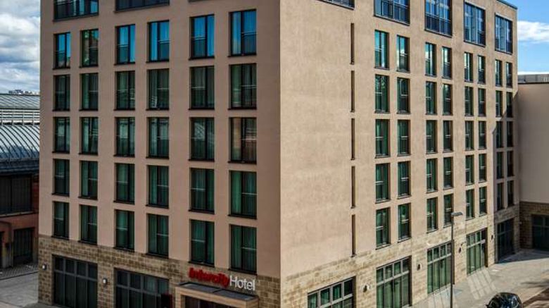 <b>IntercityHotel Wiesbaden Exterior</b>. Images powered by <a href="https://iceportal.shijigroup.com/" title="IcePortal" target="_blank">IcePortal</a>.