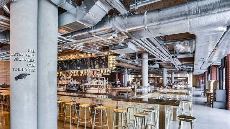 <b>MOB House Paris Saint-Ouen Restaurant</b>. Images powered by <a href="https://iceportal.shijigroup.com/" title="IcePortal" target="_blank">IcePortal</a>.