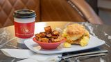 <b>The Pelham Hotel Restaurant</b>. Images powered by <a href="https://iceportal.shijigroup.com/" title="IcePortal" target="_blank">IcePortal</a>.