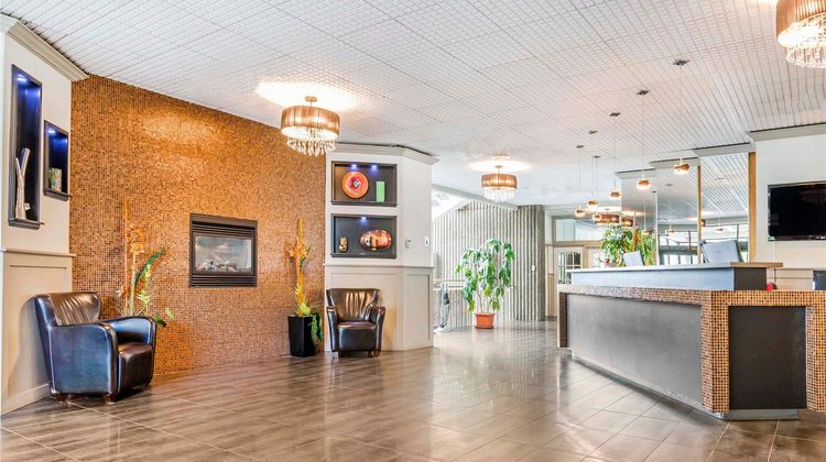 Travelodge by Wyndham Trois Rivieres Lobby