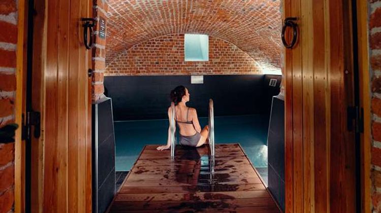 Hotel Reisen Pool