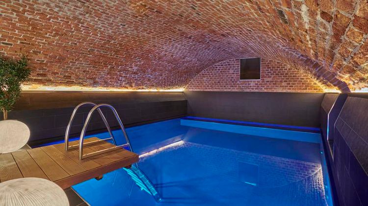 Hotel Reisen Pool