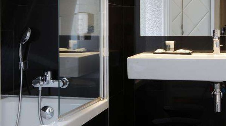 <b>Hotel Diva Opera Room</b>. Images powered by <a href="https://iceportal.shijigroup.com/" title="IcePortal" target="_blank">IcePortal</a>.
