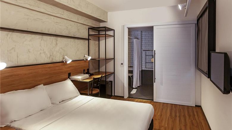 <b>Ibis Caucaia Porto do Pecem Hotel Room</b>. Images powered by <a href="https://iceportal.shijigroup.com/" title="IcePortal" target="_blank">IcePortal</a>.
