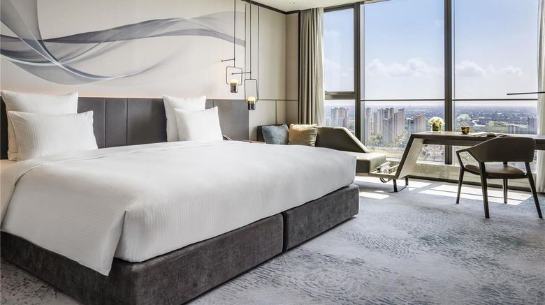 <b>Pullman Jiaxing Pinghu Excellence Hotel Room</b>. Images powered by <a href="https://iceportal.shijigroup.com/" title="IcePortal" target="_blank">IcePortal</a>.