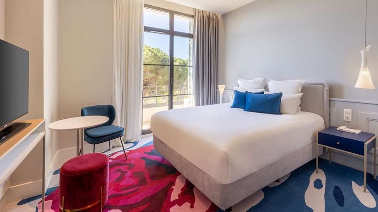 <b>Eden Rose Grand Hotel, BW Premier Coll Room</b>. Images powered by <a href="https://iceportal.shijigroup.com/" title="IcePortal" target="_blank">IcePortal</a>.