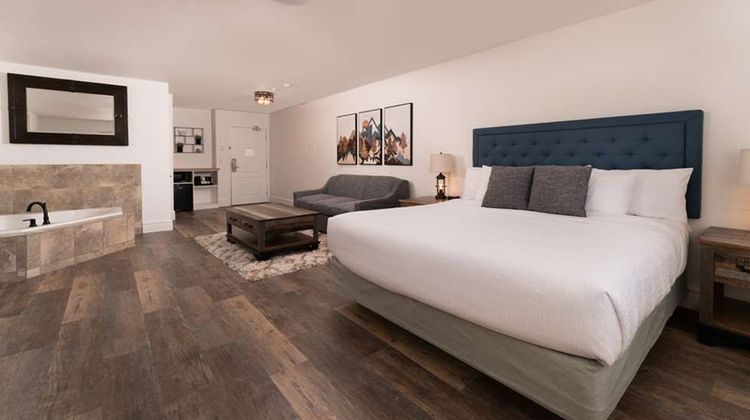 Prestige Rocky Mountain Resort Suite