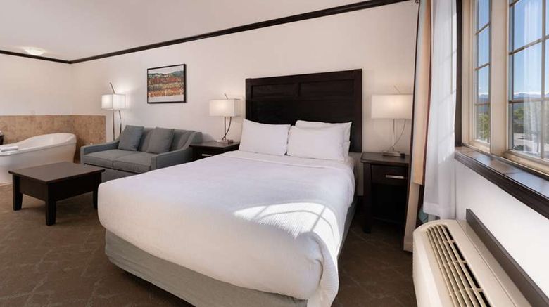 <b>Prestige Rocky Mountain Resort Room</b>. Images powered by <a href="https://iceportal.shijigroup.com/" title="IcePortal" target="_blank">IcePortal</a>.
