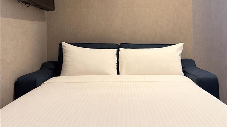 River Ness Hotel, Radisson Individuals Other