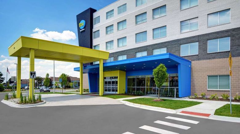 <b>Tru by Hilton Troy Detroit Exterior</b>. Images powered by <a href="https://iceportal.shijigroup.com/" title="IcePortal" target="_blank">IcePortal</a>.