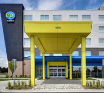 Tru by Hilton Troy Detroit Exterior