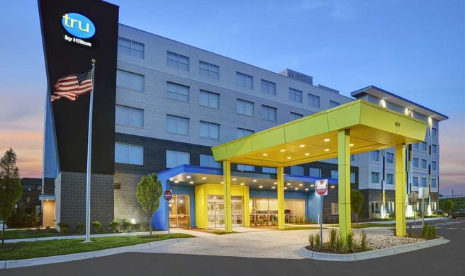 Tru by Hilton Troy Detroit Exterior