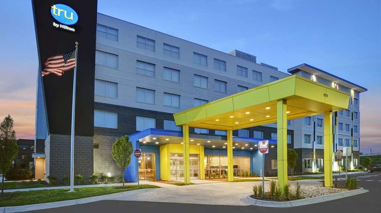 Tru by Hilton Troy Detroit Exterior