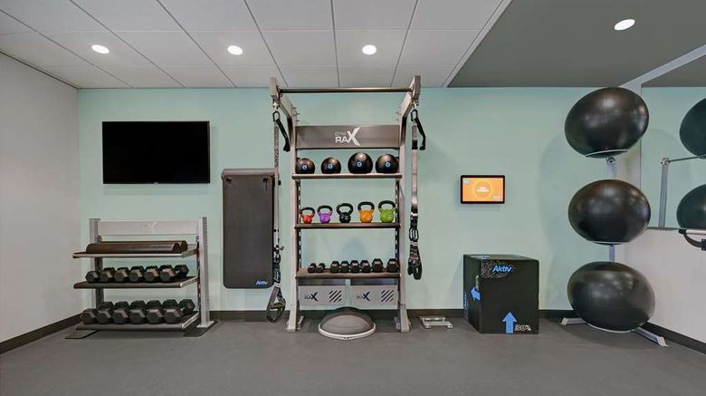<b>Tru by Hilton Troy Detroit Health</b>. Images powered by <a href="https://iceportal.shijigroup.com/" title="IcePortal" target="_blank">IcePortal</a>.