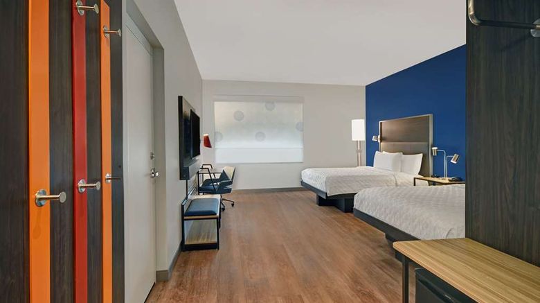 <b>Tru by Hilton Troy Detroit Room</b>. Images powered by <a href="https://iceportal.shijigroup.com/" title="IcePortal" target="_blank">IcePortal</a>.