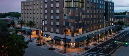 Hilton Garden Inn Orlando Downtown Exterior