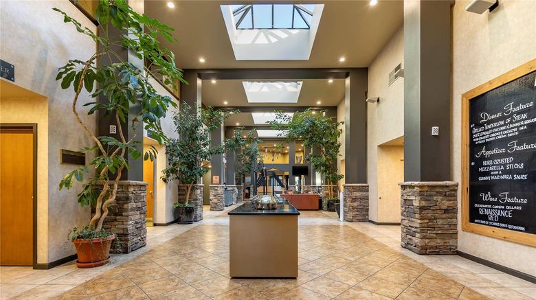 <b>Hells Canyon Grand Hotel, Ascend Coll Restaurant</b>. Images powered by <a href="https://iceportal.shijigroup.com/" title="IcePortal" target="_blank">IcePortal</a>.