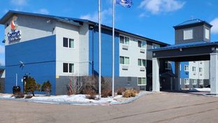 Comfort Inn and Suites Shakopee Downtown Area
