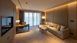 Howard Johnson by Wyndham Glory Plaza Suite