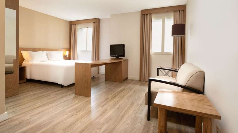 <b>Wyndham Sao Paulo Paulista Room</b>. Images powered by <a href="https://iceportal.shijigroup.com/" title="IcePortal" target="_blank">IcePortal</a>.