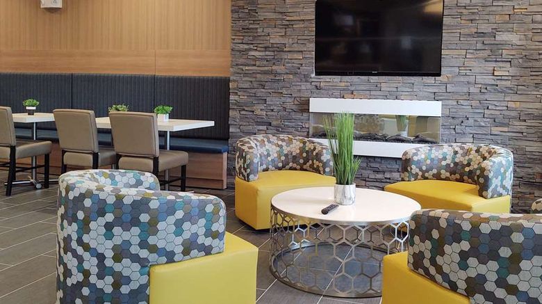 <b>Microtel Inn & Suites by Wyndham Lobby</b>. Images powered by <a href="https://iceportal.shijigroup.com/" title="IcePortal" target="_blank">IcePortal</a>.