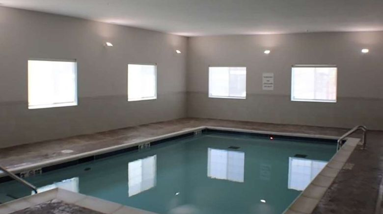 <b>Microtel Inn & Suites by Wyndham Pool</b>. Images powered by <a href="https://iceportal.shijigroup.com/" title="IcePortal" target="_blank">IcePortal</a>.