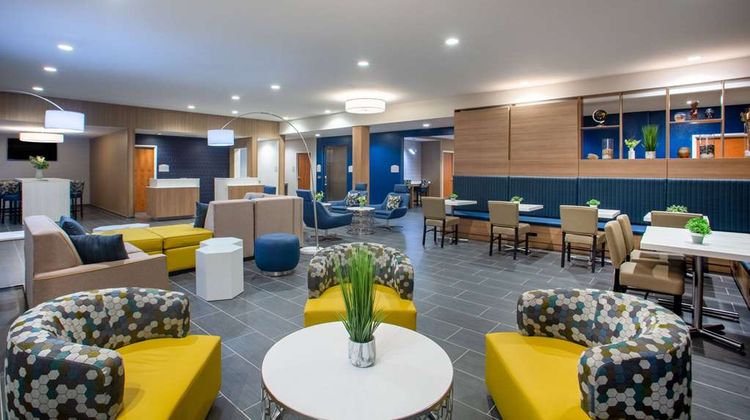 Microtel Inn & Suites by Wyndham Lobby
