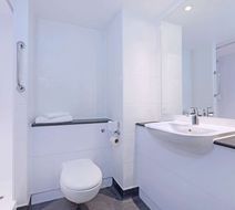Travelodge Plus Portsmouth City Centre Room
