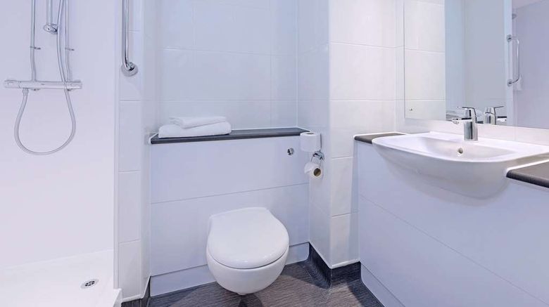 <b>Travelodge Plus Portsmouth City Centre Room</b>. Images powered by <a href="https://iceportal.shijigroup.com/" title="IcePortal" target="_blank">IcePortal</a>.