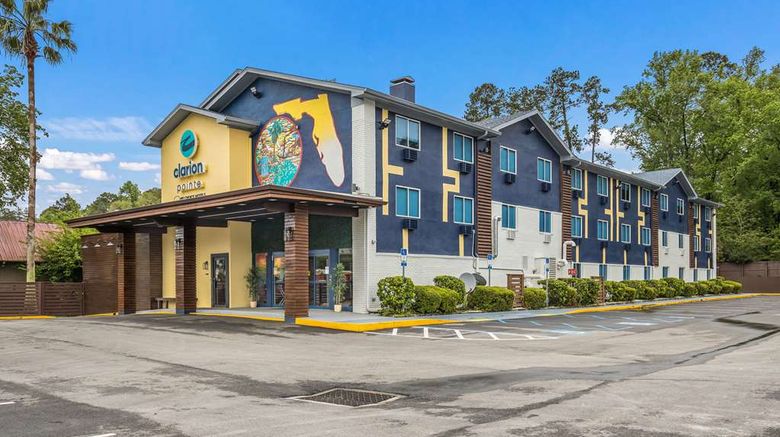 <b>Clarion Pointe Tallahassee North Exterior</b>. Images powered by <a href="https://iceportal.shijigroup.com/" title="IcePortal" target="_blank">IcePortal</a>.