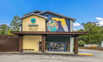 Clarion Pointe Tallahassee North