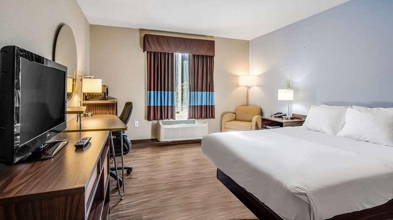 <b>Quality Inn Calvert City-Paducah East Room</b>. Images powered by <a href="https://iceportal.shijigroup.com/" title="IcePortal" target="_blank">IcePortal</a>.