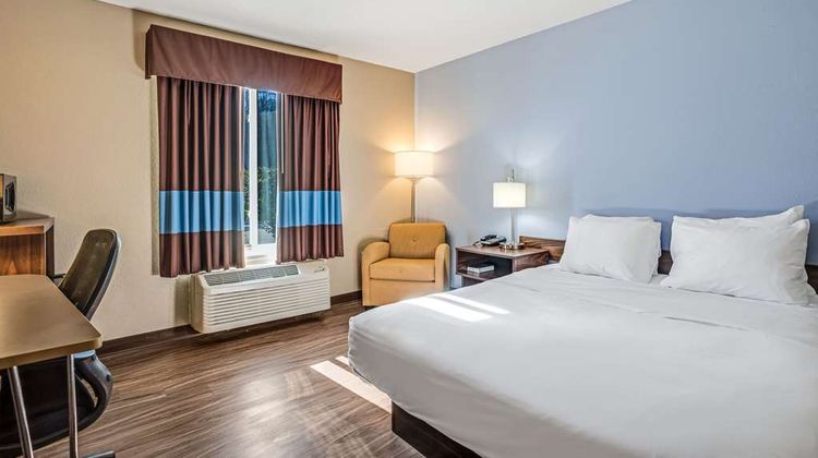 Quality Inn Calvert City-Paducah East Room