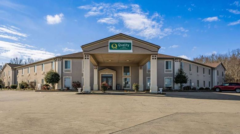 <b>Quality Inn Calvert City-Paducah East Exterior</b>. Images powered by <a href="https://iceportal.shijigroup.com/" title="IcePortal" target="_blank">IcePortal</a>.