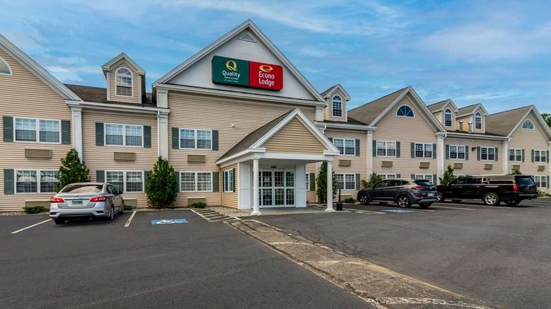 <b>Quality Inn and Suites Auburn Exterior</b>. Images powered by <a href="https://iceportal.shijigroup.com/" title="IcePortal" target="_blank">IcePortal</a>.