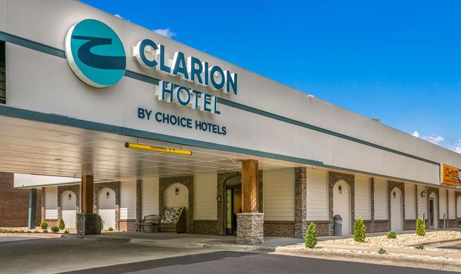 Clarion Hotel Conference Center Exterior