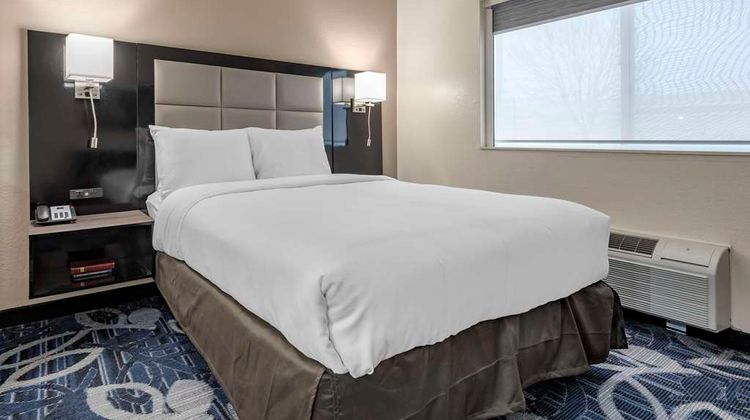 Comfort Inn & Suites Liverpool/Syracuse Suite