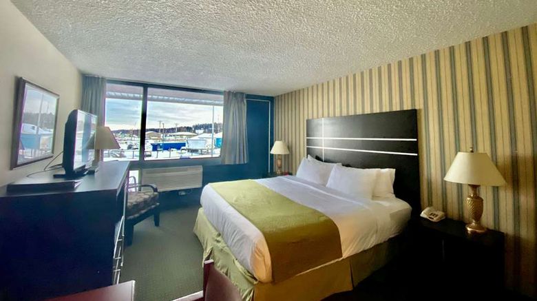 <b>Ramada by Wyndham Whitecourt Room</b>. Images powered by <a href="https://iceportal.shijigroup.com/" title="IcePortal" target="_blank">IcePortal</a>.