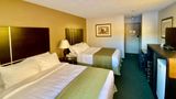 Ramada by Wyndham Whitecourt Room