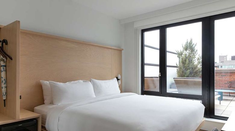 <b>Arlo SoHo Room</b>. Images powered by <a href="https://iceportal.shijigroup.com/" title="IcePortal" target="_blank">IcePortal</a>.
