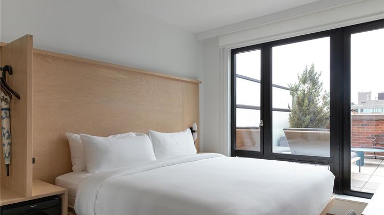 Arlo SoHo Room