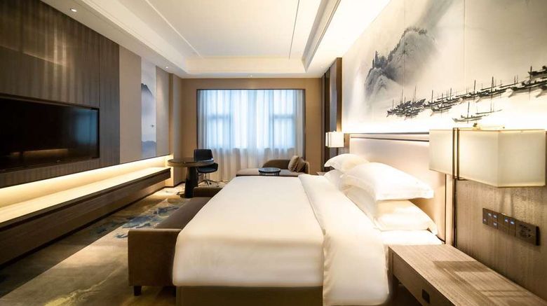 <b>Ramada Plaza by Wyndham Hezhou North Room</b>. Images powered by <a href="https://iceportal.shijigroup.com/" title="IcePortal" target="_blank">IcePortal</a>.
