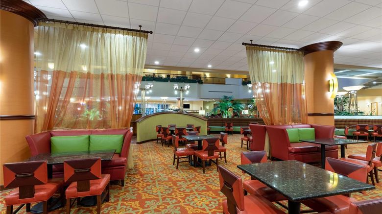 <b>Wyndham Grand Oklahoma City Downtown Restaurant</b>. Images powered by <a href="https://iceportal.shijigroup.com/" title="IcePortal" target="_blank">IcePortal</a>.