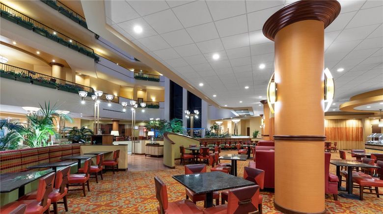 <b>Wyndham Grand Oklahoma City Downtown Restaurant</b>. Images powered by <a href="https://iceportal.shijigroup.com/" title="IcePortal" target="_blank">IcePortal</a>.