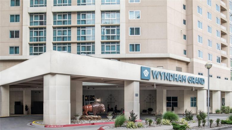 <b>Wyndham Grand Oklahoma City Downtown Exterior</b>. Images powered by <a href="https://iceportal.shijigroup.com/" title="IcePortal" target="_blank">IcePortal</a>.