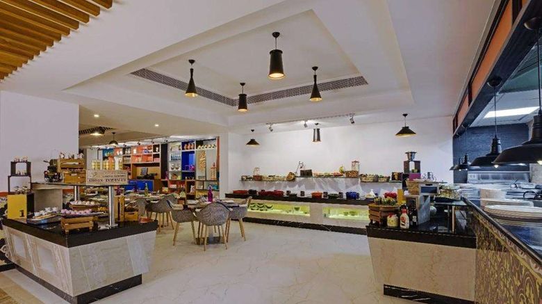 <b>Zone by the Park, Orr Restaurant</b>. Images powered by <a href="https://iceportal.shijigroup.com/" title="IcePortal" target="_blank">IcePortal</a>.