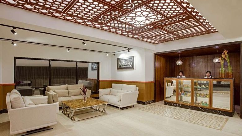 <b>Zone by the Park, Orr Lobby</b>. Images powered by <a href="https://iceportal.shijigroup.com/" title="IcePortal" target="_blank">IcePortal</a>.