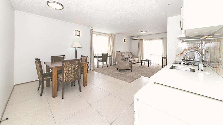 <b>Auckland Airport Lodge Room</b>. Images powered by <a href="https://iceportal.shijigroup.com/" title="IcePortal" target="_blank">IcePortal</a>.