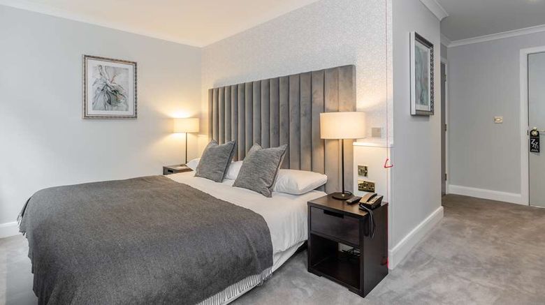 <b>Gorse Hill Room</b>. Images powered by <a href="https://iceportal.shijigroup.com/" title="IcePortal" target="_blank">IcePortal</a>.
